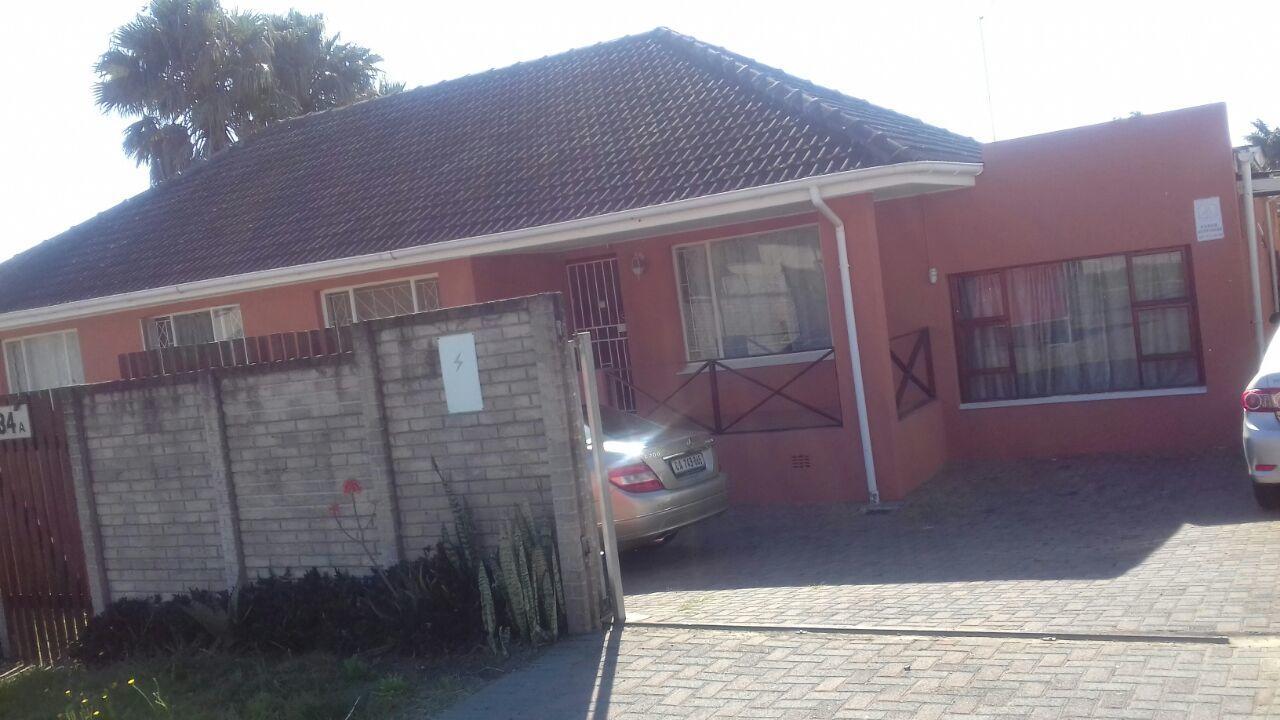 Let Us Accomodation East London Zewnętrze zdjęcie